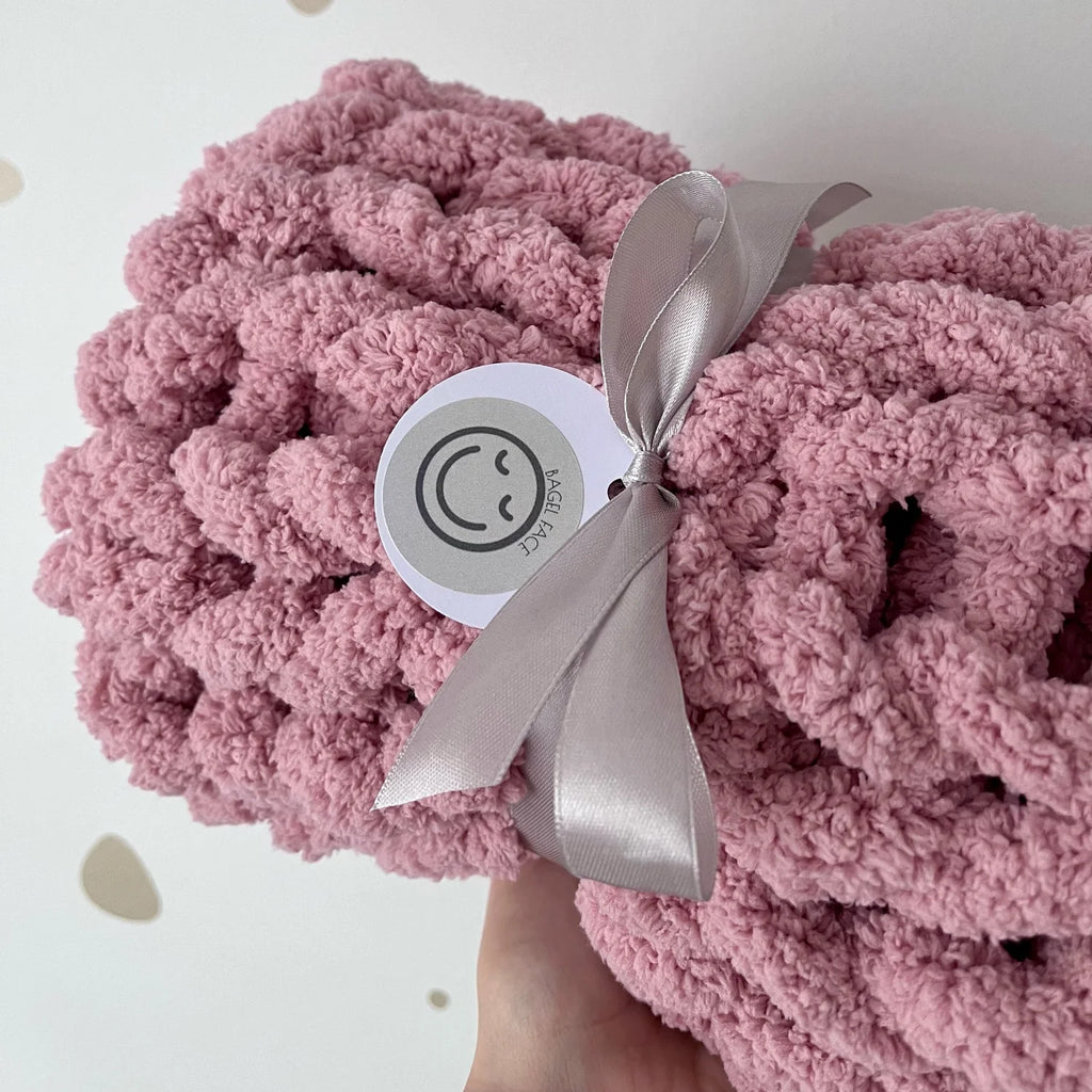 Super Chunky Hand-Knitted Baby Blanket (Blush)