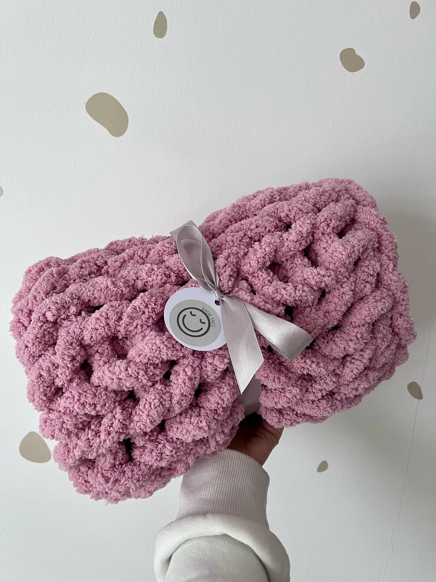 Super Chunky Hand-Knitted Baby Blanket (Blush)
