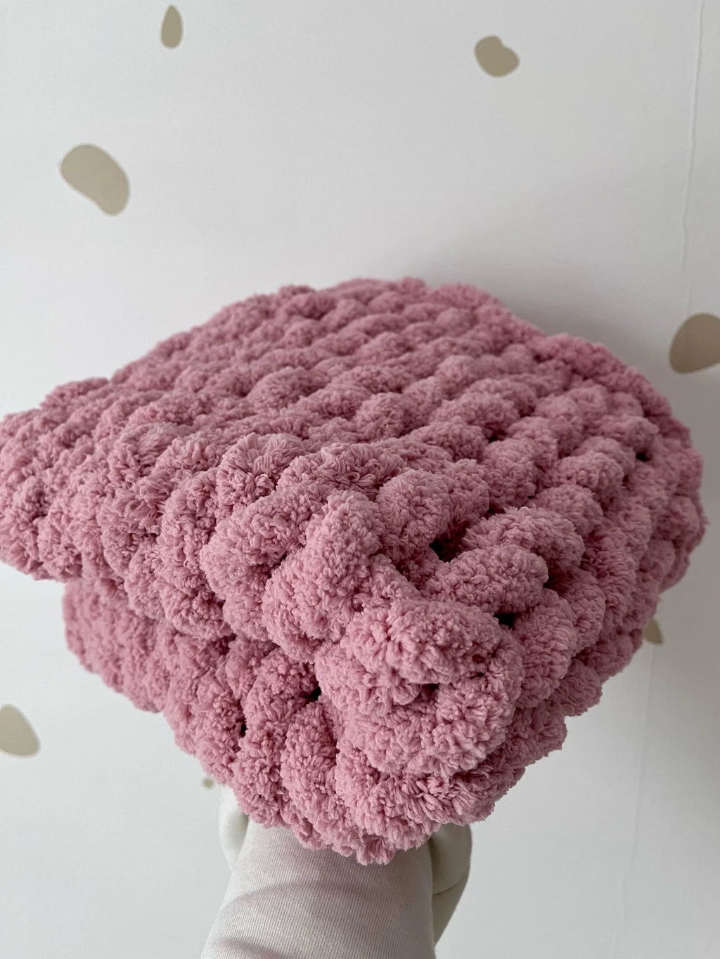 Super Chunky Hand-Knitted Baby Blanket (Blush)