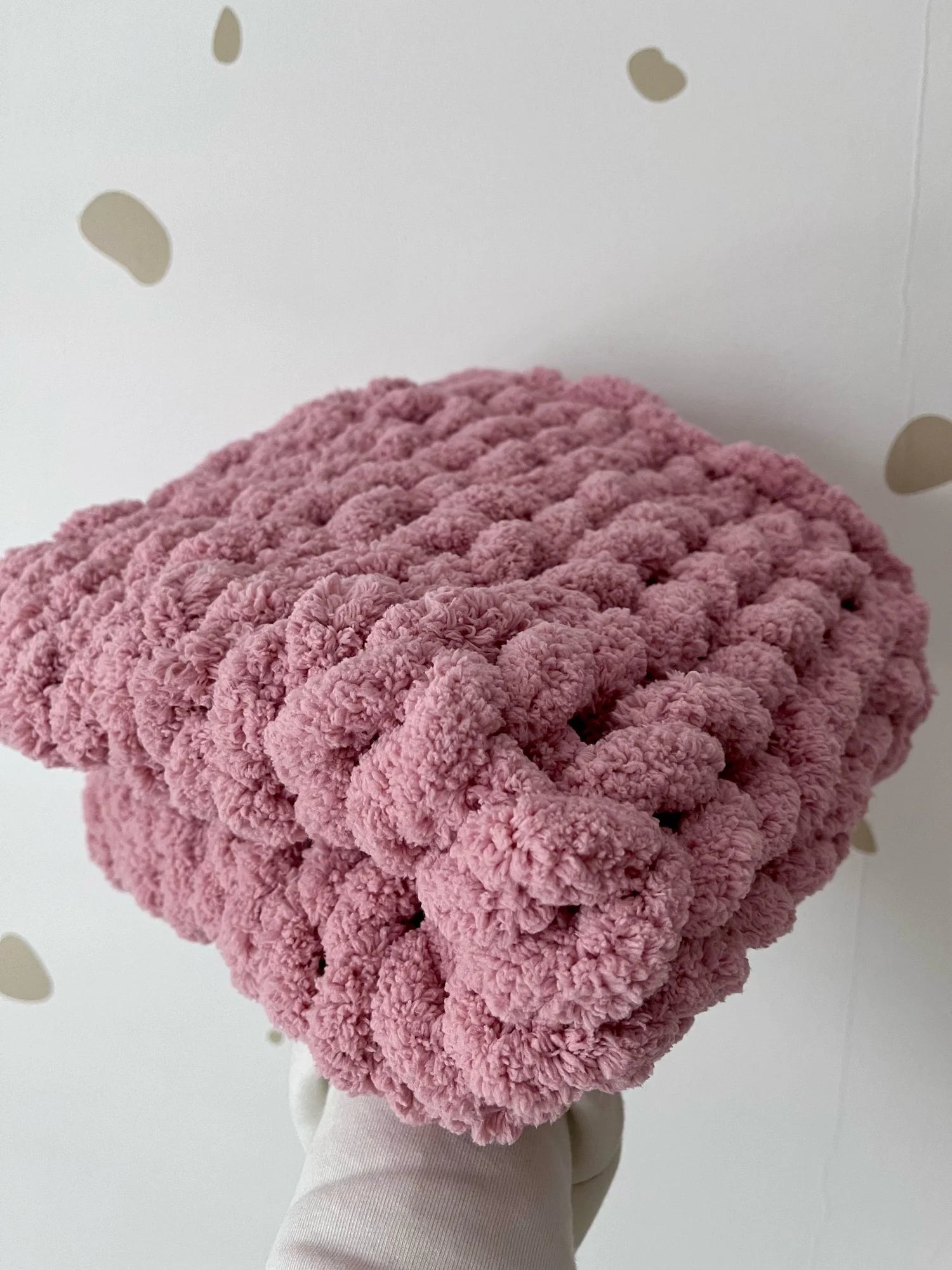 Super Chunky Hand-Knitted Baby Blanket (Blush)