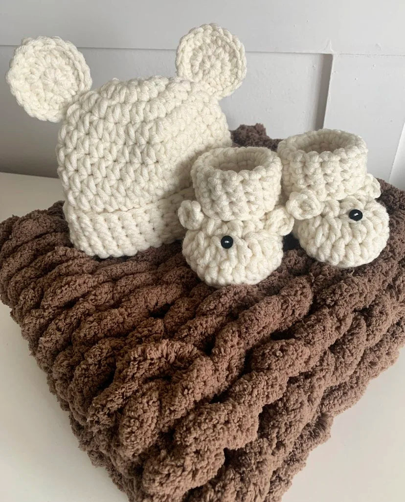 *RTS* Super Chunky Hand-Knitted Baby Blanket (Chocolate)