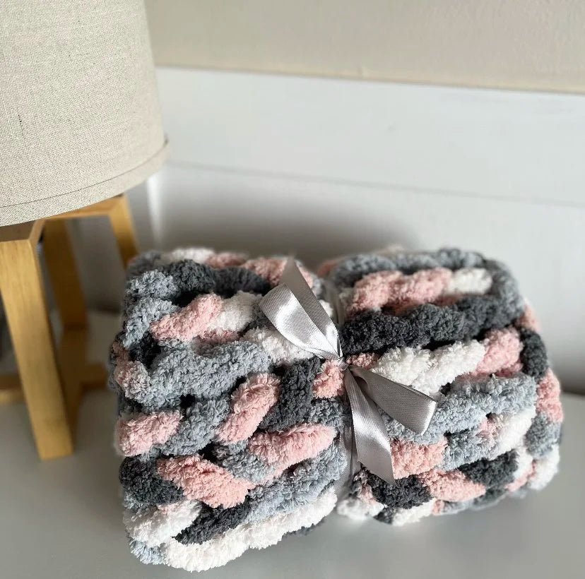 Super Chunky Hand-Knitted Baby Blanket (Ice-Cream)