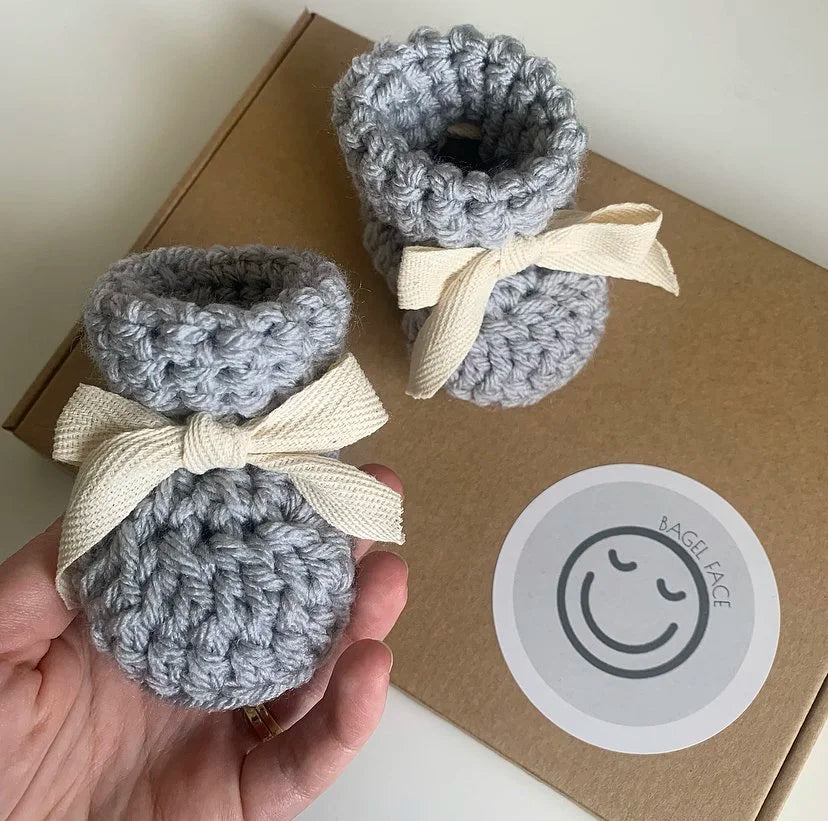 Natural Lace Baby Booties (Silver/Grey)