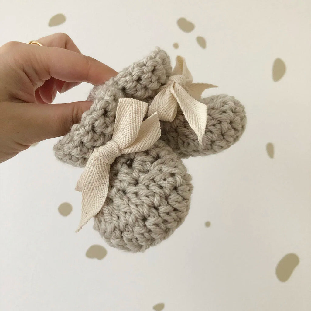 Natural Lace Baby Booties (Stone)