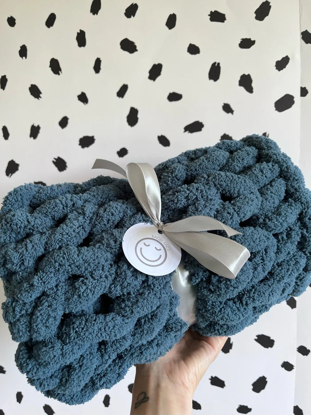 Super Chunky Hand-Knitted Baby Blanket (Oasis)