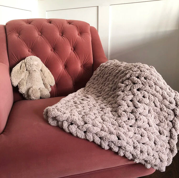 Super Chunky Hand-Knitted Baby Blanket (Fog/Storm/Smoke)