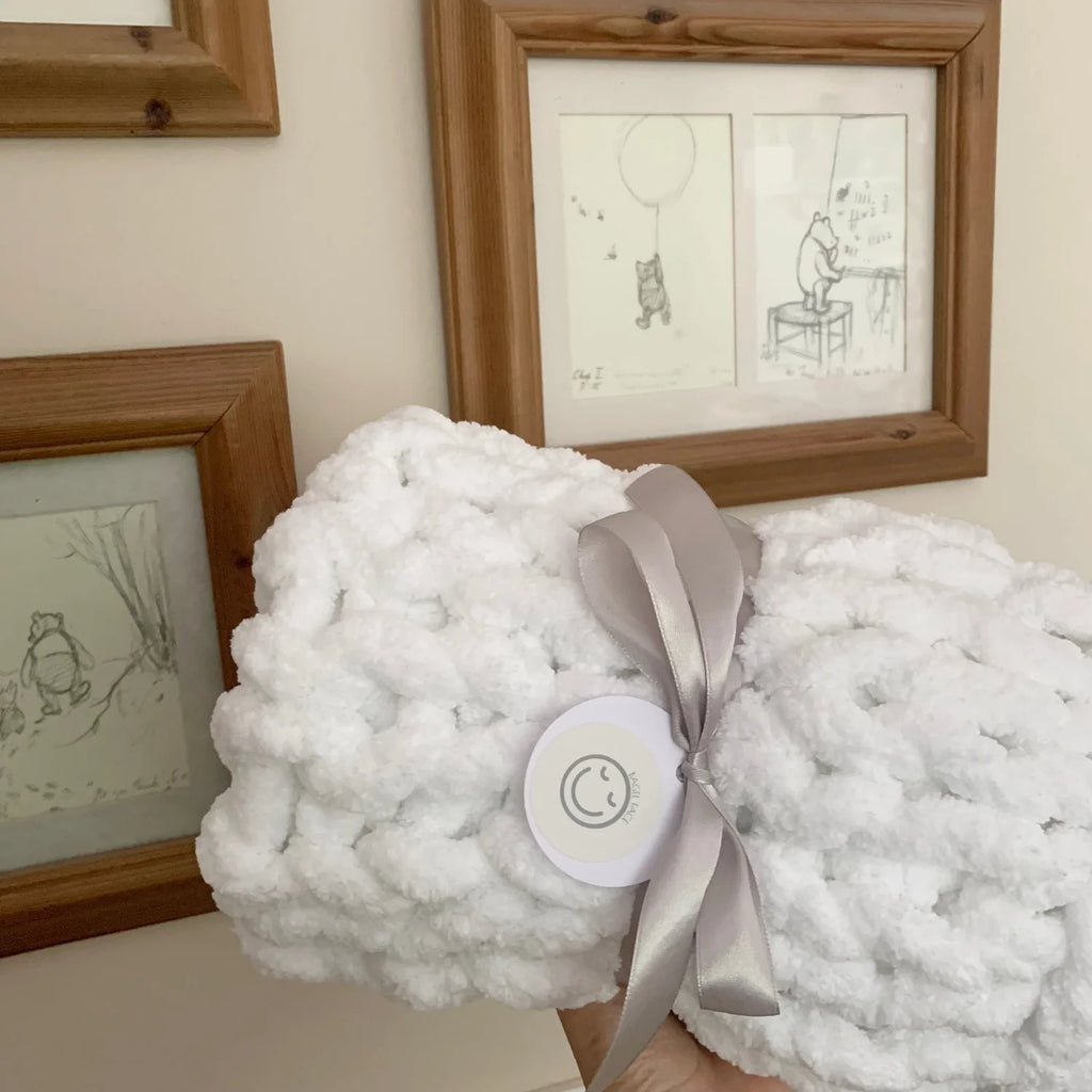 Chunky Hand-Knitted Baby Blanket (White)